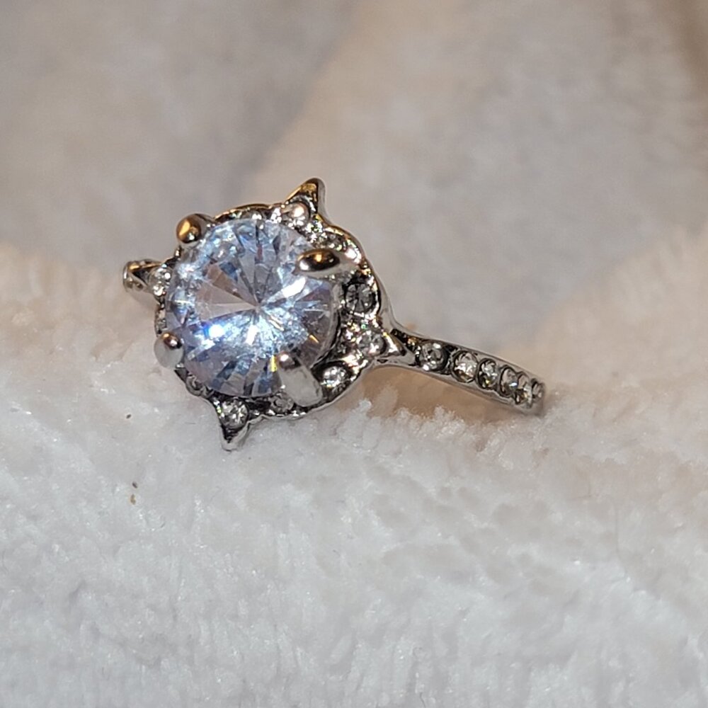 Women's Silver Plated Round Cubic Zirconia Ring Size 8.25 - NWOT